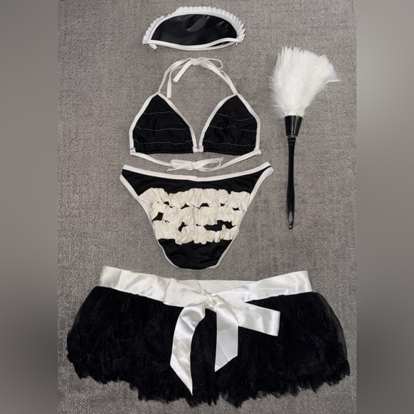 Roma Playful Maid Costume Set - Small/Medium - Picture 3 of 5